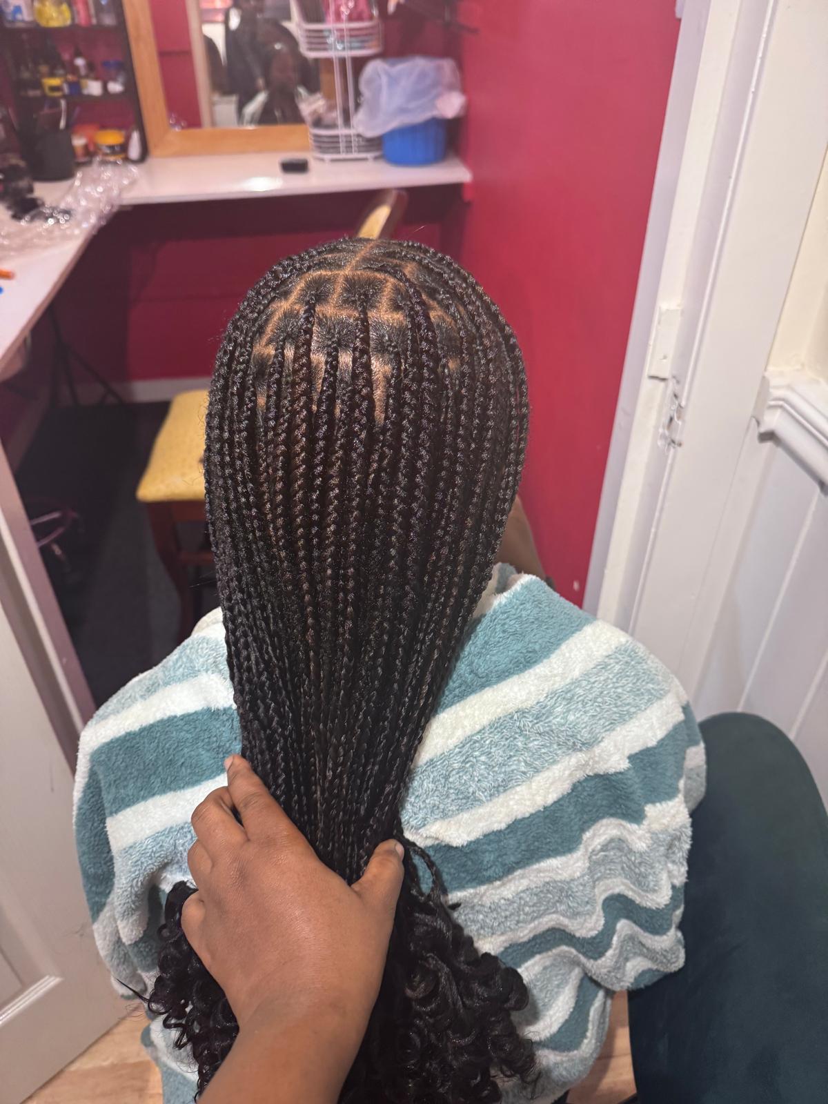 Long knotless box braids